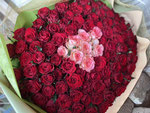 赤薔薇100本＋P薔薇8本