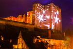 "Les étoiles du château"          Ouverture : F/5,6 - Sensibilité : 200 ISO - Vitesse : 8s - Focale  53 mm                       