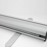 Aluminium-Kassette mit ausklappbaren Füßen