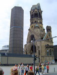La Kaiser-Wilhelm-Gedächtniskirche e la chiesa nuova