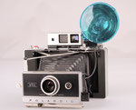 Polaroid Automatic 250 Land Camera, Sofortbildkamera für Packfilm 8,5x10,5 cm, Bauzeit zwischen 1967 und 1969.