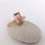 585 er Roségoldring mit Turmalin