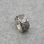 Silberring mit braunem Brillant