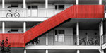 Die rote Treppe. Bildformat: 1:2