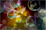 Bubble-Knall. Bildformat: 3:2