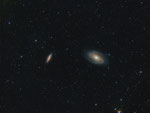 >> 12 Mio. Lichtjahre - Galaxienpaar M82 und M81 "Bodes Galaxie"; M82 ist ein hochaktiver Starburst-Typ.