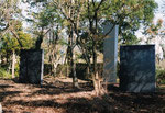 森に佇む　2003／斑れい岩／南日本美術展　　　　　（霧島アートの森）空間造形部門奨励賞