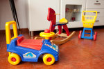 We have some toys for the babes / Tenemos algunos juguetes para niños