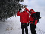 Wie beschrieben war das Zirberl auf der Hütte so gut, das ich unterwegs versuchte aus einem Tannenzapfen ein paar Tröpfchen heraus zu pressen.