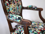 Fauteuil Louis XVI Médaillon, tissu Capri de chez Zephyr & Co 