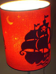 Lampe magique pirate et coussin