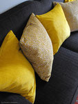 Housses de coussins. Tissu Casal Argos et Nobilis Pixel 