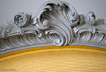 Ensemble de chaises et fauteuils, aérogommage, peinture, tissu Lelièvre Vizir, passepoil double corde.