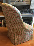 Fauteuils Crapaud, jupe et plis Dior