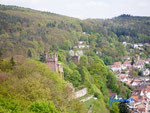 P4110109 Blick vom Turm  der Hinterburg auf die Mittelburg und Vorderburg im Hessischen Neckartal bei Neckarsteinach. 