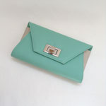 レディースバッグ134　クラッチミント&ベージュ2WAY 　310×165　￥2,000