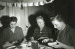 Aafke Wiersma, Grietje Wiersma-de Vries & Jannie Wiersma 16-01-1955