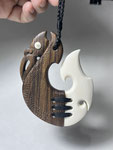 #AP19 : Big Manaia 91mm x 60mm / Lignum Vitae + Bone