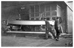 voorjaar 1940 : tewaterlating van Wim Ritman's Valk 9 . Deze werd snel daarna verkocht aan Dudod van Heel en Wim Ritman kreeg toen Valk 25. 