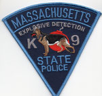 Parche de brazo de la Unidad Canina (K-9) de localización de Exposivos de la Policía Estatal de Massachusetts