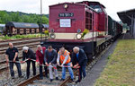 Bereits am 23.6. wurde der Streckenabschnitt Nossen – Starbach – Ziegenhain der 1998 im Regelbetrieb eingestellten Nebenbahn Nossen – Lommatzsch – Riesa wiedereröffnet. Dazu gab es im Bahnhof Nossen einen feierlichen Banddurchschnitt. Foto: Felix Bochmann