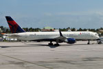 N686DA - Boeing 757-232 - Delta Air Lines @ SXM