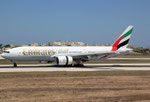 Boeing 777-300 Emirates A6-EMJ