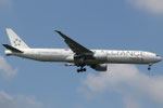 Boeing 777-300 Singapore Airlines 9V-SWI Star Alliance livery