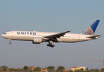 Boeing 777-200 United Airlines N204UA