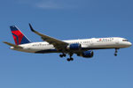 Boeing 757-200 Delta Airlines N702TW