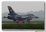 Arrivée à l'embranchement de la piste du F-16 AM du Solo Display Belge