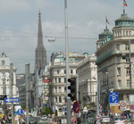 Kärntnerstraße mit Blick auf den Stephansdom