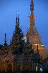 Vollmondfest in der Shwedagon Paya