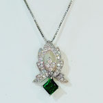 Ptトルマリン・ダイヤペンダント　T：1.96ct  　D：0.92ct   トップ：￥321,000（税込）　チェーン:￥49,000（税込）