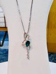 Ptエメラルド・ダイヤペンダント（ペアシェイプカット）E:0.64ct  D:0.26ct 45cmスライド式チェーン付　￥271,000（税込）