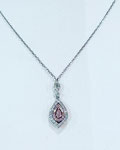 Pt･K18PGFLPPダイヤペンダント　D：0.20ct（SIｰ2）・0.06ct・0.077ct　スライド式チェーン付　￥260,000（税込）