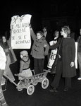 Roma,Gennaio 1975 - Bambini alla manifestazione femministe su aborto