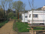 Brissac-Quincé : Sur l'aire de camping-car au bord de l'Aubance.