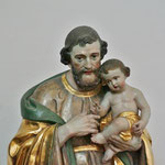 St. Josef mit Kind, Altarraum rechts, 1,3 m, Holz gefasst, z.T. vergoldet