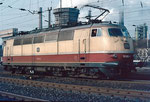 103 003 (Bza Minden) 14.02.1980 in Osterfeld. Im Hintergrund Zeche und Kokerei Osterfeld.