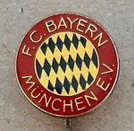 F.C. Bayern (München) Bayern  *stick pin*