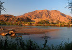 NAMIBIA MOTORRADREISEN ENDUROTOUREN QUADTOUREN GELÄNDEWAGENTOUREN ABENTEUERREISEN OFFROADTOUREN / NAMIBIA OMARURU ETOSHA NATIONALPARK OPUWO EPUPA ONGONGO SESFONTAIN PALMWAG SKELETTEN-KÜSTE CAPE CROSS 