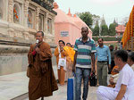 Pilger aus Myanmar am  Mahabodhi Tempel von Bodhgaya, Indien