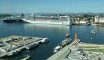 Kreuzfahrtschiff im Hafen von Oslo