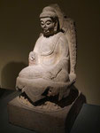 Buddha Amitabha auf dem Lotosthron, Kalkstein, China, 746 u.Z.
