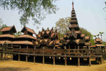 Das alte Yoke-Son Kloster mit Teakholz-Schnitzereien,  Myanmar (Burma)
