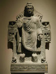 Der Buddha zeigt Wundertaten (Das Doppelwunder von Shravasti), Gandhara, 3. Jh. u.Z..