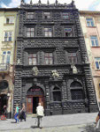 Renaissancehaus auf dem Marktplatz in Lemberg, Ukraine