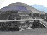 Pyramiden der Azteken bei Mexico City, Mexico