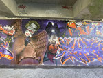 Ange au sourire Halloween sur la coulée verte sous le pont de l'avenue de Champagne (Djohn Doe Oner et son 'crew' novembre 2022).